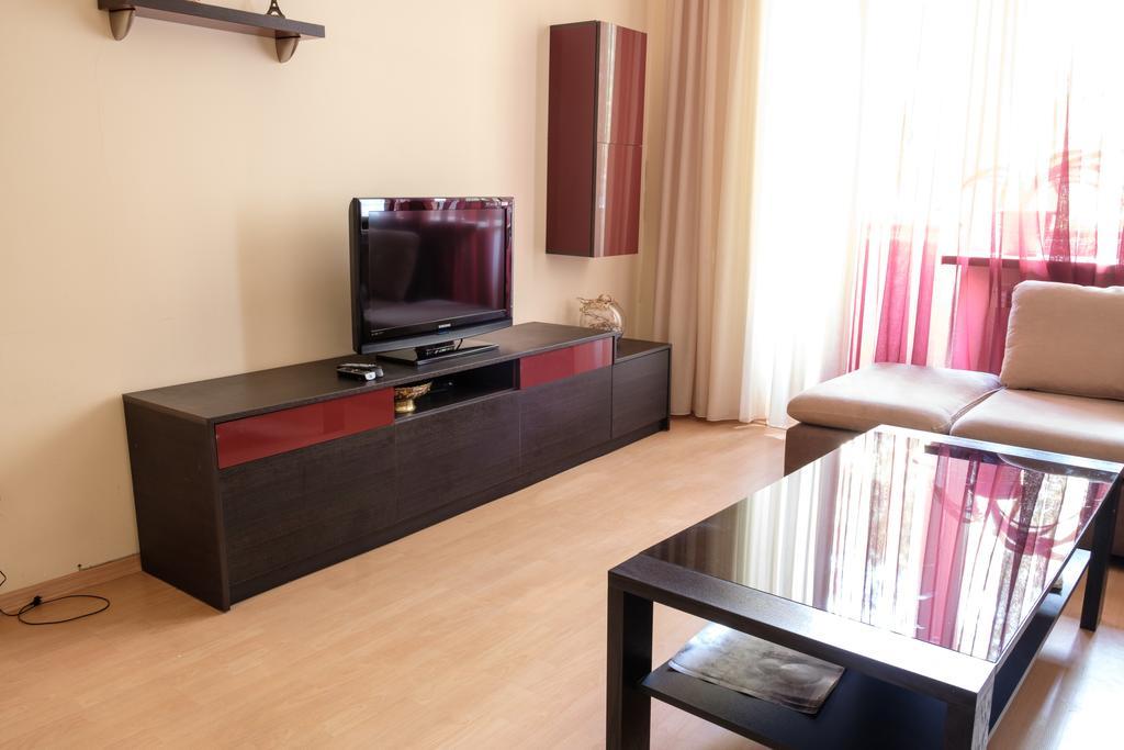 Apartment On Hanrapetutyan Street Erevan Exterior foto